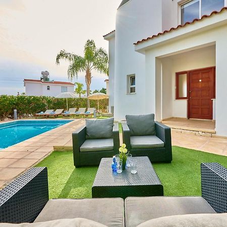 Villa Haven By Ezoria Villas Корал-Бэй Экстерьер фото